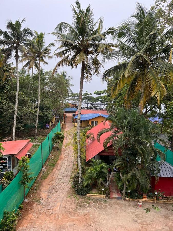Mohans Ayurvedic Beach Resort Varkala Eksteriør billede