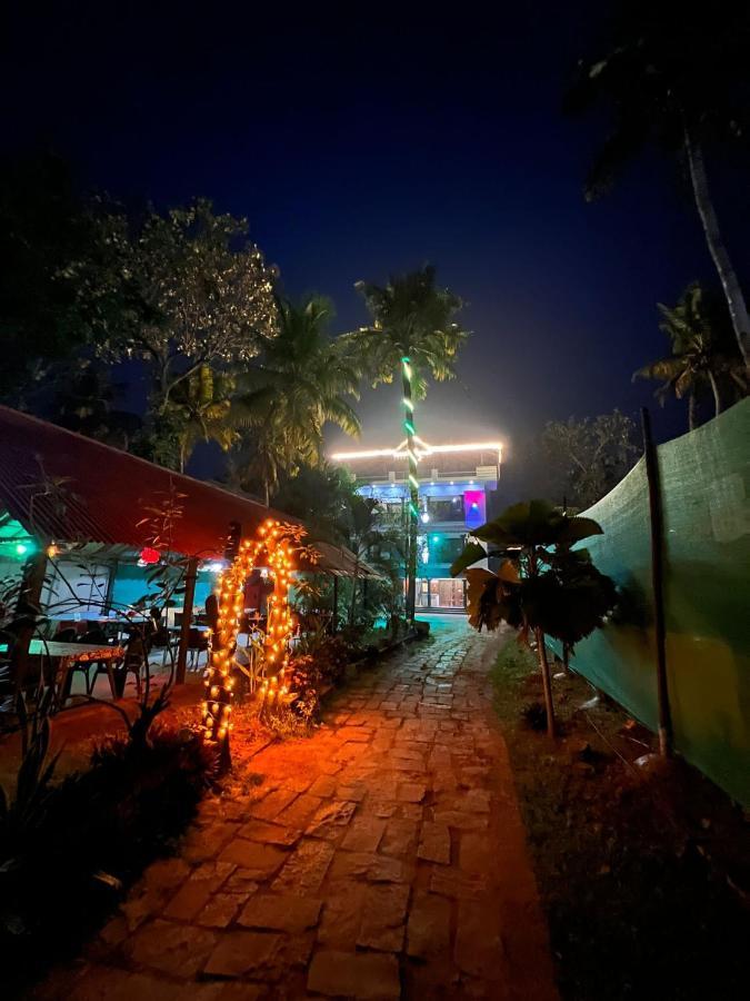 Mohans Ayurvedic Beach Resort Varkala Eksteriør billede